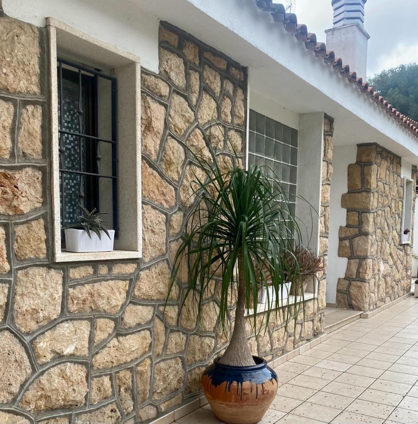La Casa Dels Boscos Villa Tarragona Exterior photo